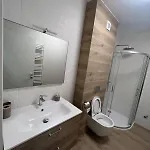 Area Apartment *